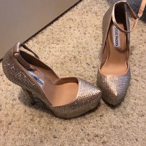 Worn once Steve Madden Rose gold pumps+rhinestones